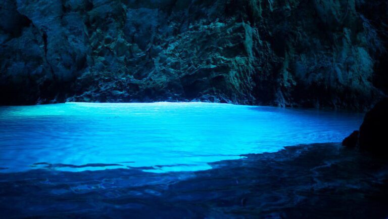 Vis - Blue cave - Private Boat Tours